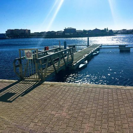 Appartement En Bord D'Etang Ле Баркарес Экстерьер фото